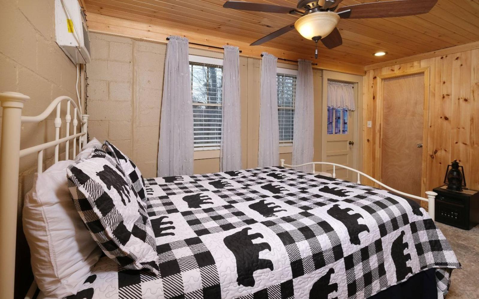 גטלינבורג Karens Cozy Cottage מראה חיצוני תמונה