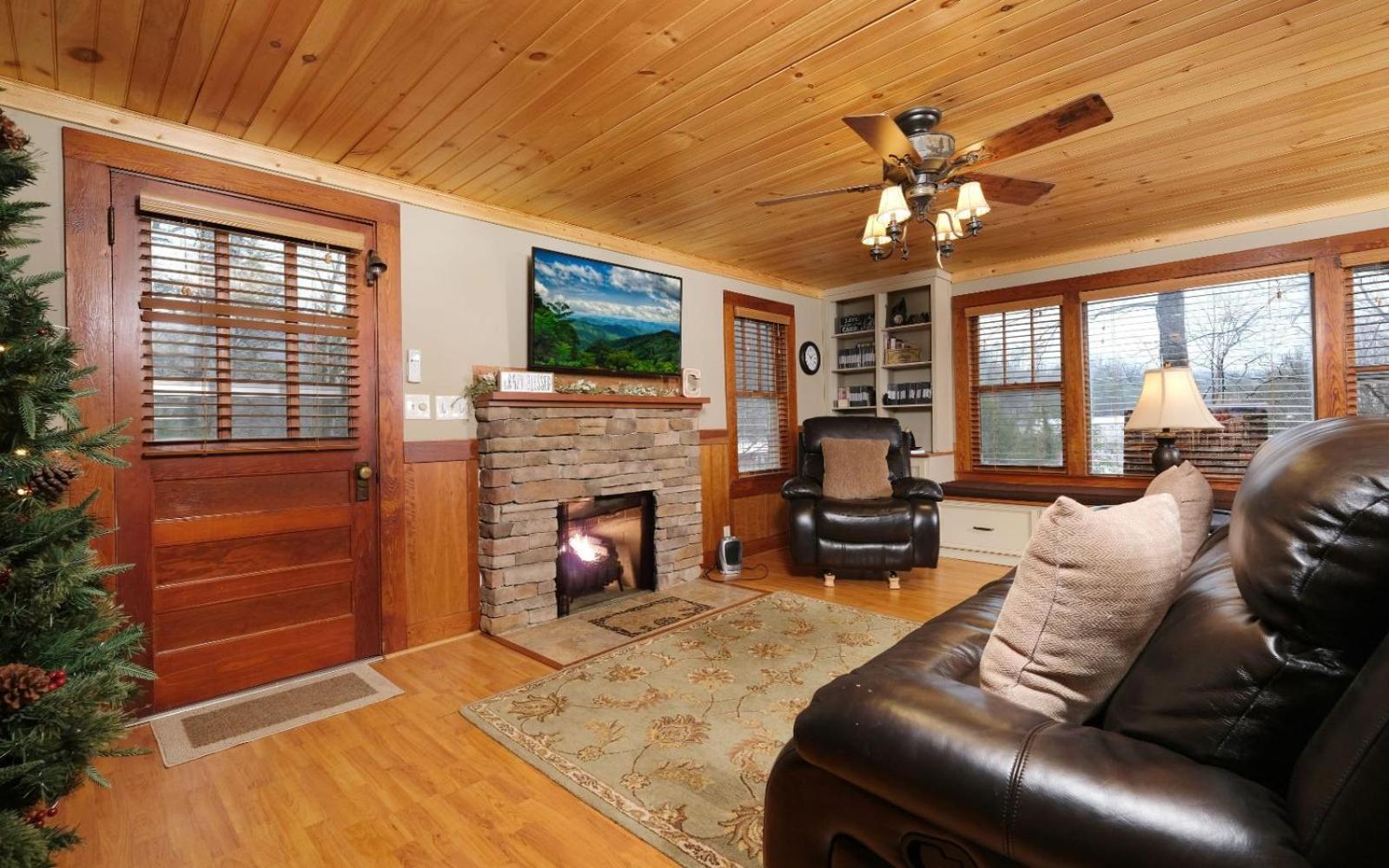 גטלינבורג Karens Cozy Cottage מראה חיצוני תמונה