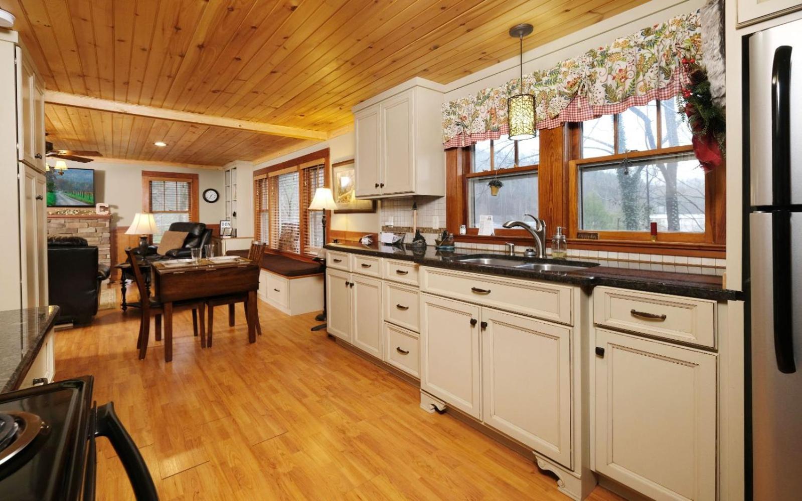גטלינבורג Karens Cozy Cottage מראה חיצוני תמונה